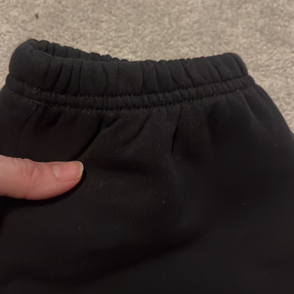 Athleta Easy Fleece MID RISE JOGGER
Midweight fleece with relaxed fit. - Picture 6 of 12